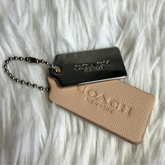 1.5" COACH Cream Silver Hang Tag Key Fob Bag Charm Set - Picture 1 of 2